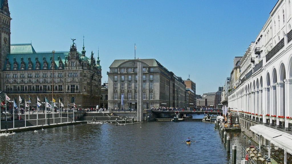 Akademische Unterstützung für beschäftigte Studierende Ghostwriting in Hamburg